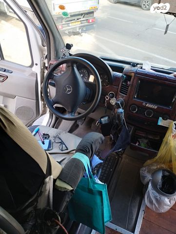 מיניבוסים ורכבי הסעות