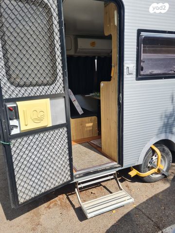 מודעת רכב נגרר (קראוון נגרר)