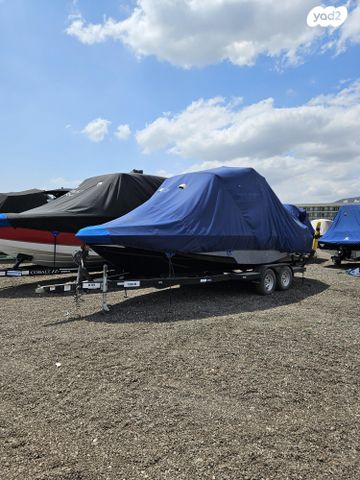 יאכטות - סירות מנוע