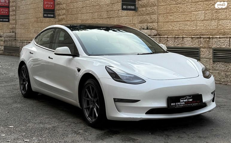 מודעת רכב טסלה מודל 3