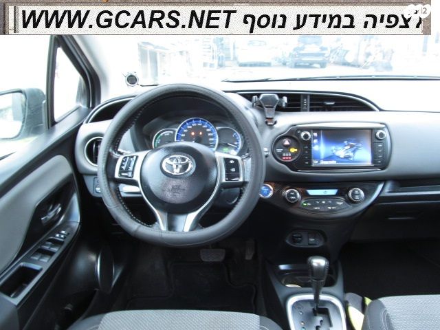 טויוטה יאריס