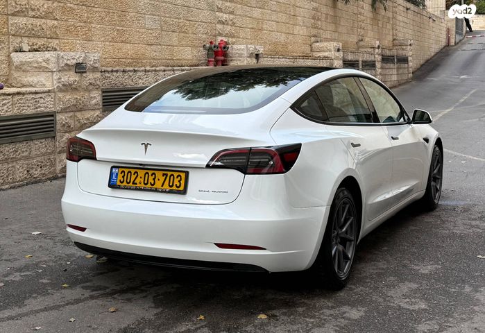 טסלה מודל 3