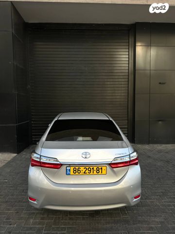 טויוטה קורולה