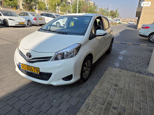 מודעת רכב טויוטה יאריס