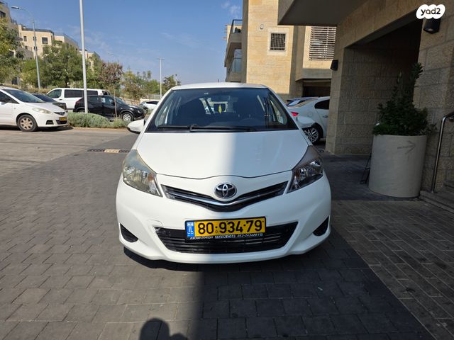 טויוטה יאריס