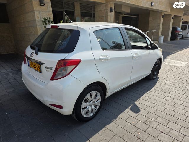 טויוטה יאריס