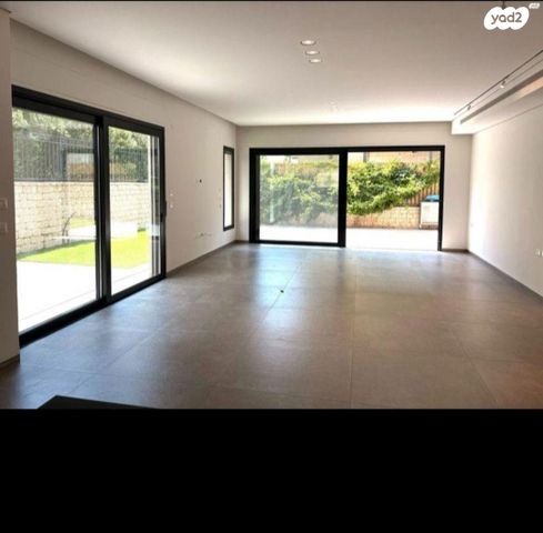 שולמית אלוני 3