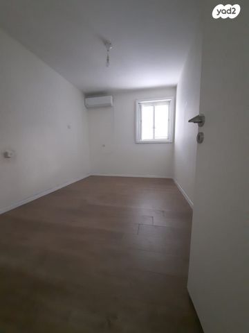 דירה, יוסף אהרונוביץ' 19, תקומה / קרית חזני, פתח תקווה