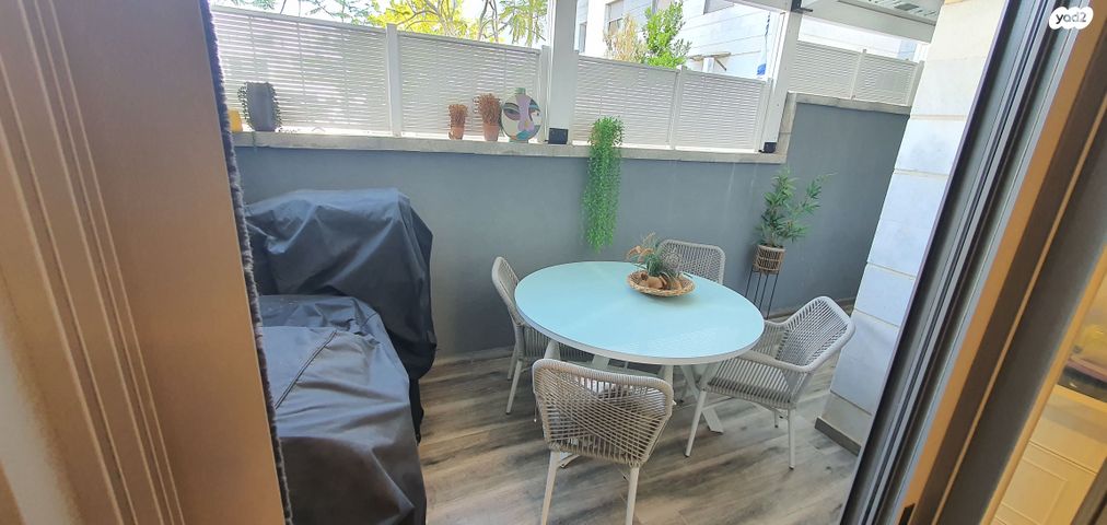 דירת גן, שרה אהרונסון 30, גדרה מזרח, גדרה