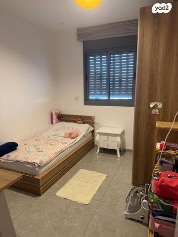 דירה, ש"י עגנון 12, משכנות האומנים, קרית מוצקין