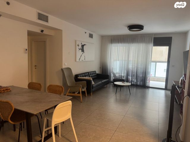 דירה, ש"י עגנון 12, משכנות האומנים, קרית מוצקין