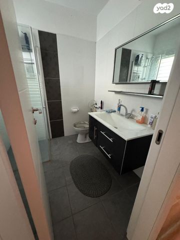 בית פרטי/ קוטג', פיינברג 6, גבעת העיריות, גדרה