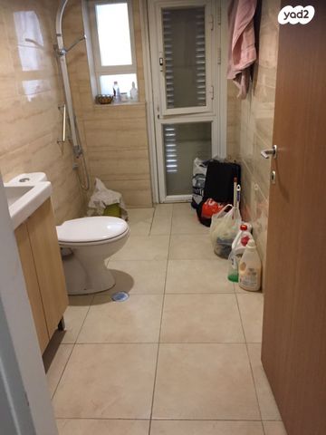 דירת גן, אהרון מזי"א 1, מרכז העיר, ירושלים