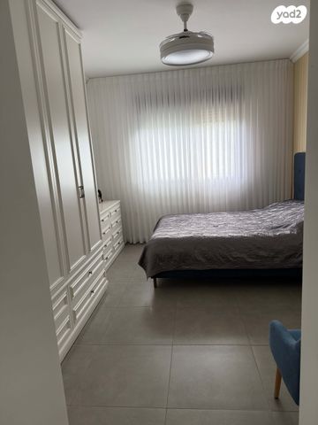 דירה, הרב זבולון גרז 6, רחובות הצעירה, רחובות