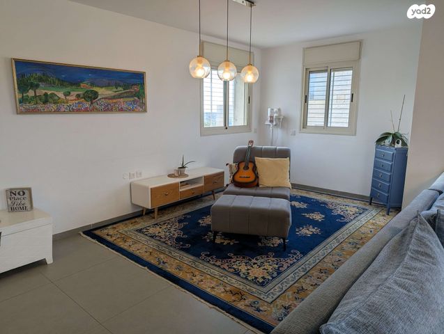 גג/ פנטהאוז, נחל פולג 25, צור יצחק, צור יצחק