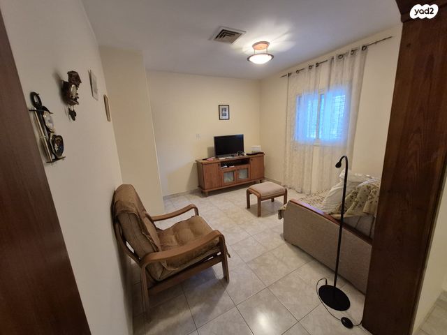 דו משפחתי, הרב שג"ר 1, תקוע, תקוע