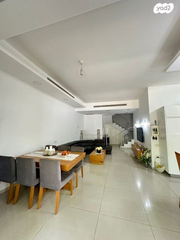 דירת גן, הצדף 14, נאות רבין, יבנה