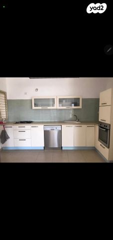 דירה, הבריגדה היהודית 5, גלי הים, נתניה