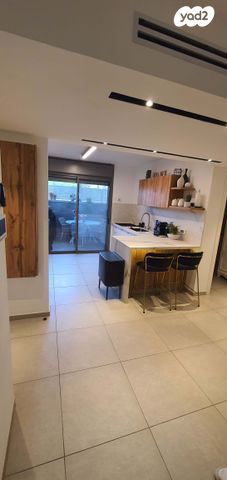 דירת גן, שרה אהרונסון 30, גדרה מזרח, גדרה