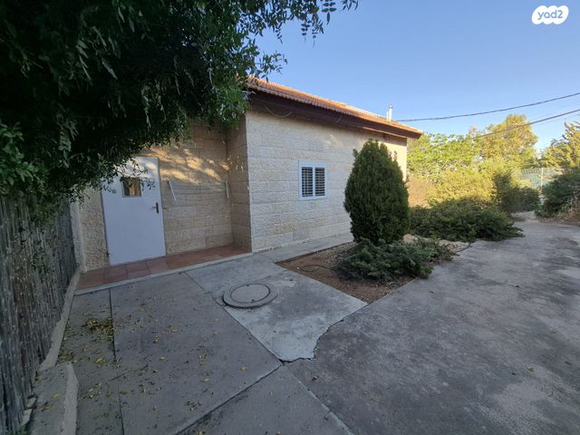 דו משפחתי, הרב שג"ר 1, תקוע, תקוע