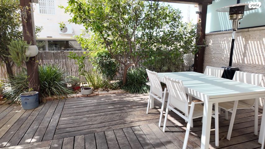 דו משפחתי, מדבר צין 1, עלמון, עלמון