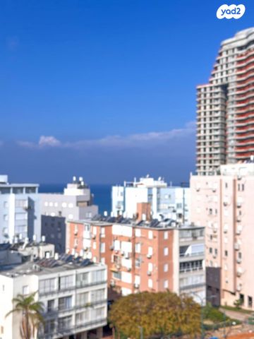 גג/ פנטהאוז, שדרות ז'בוטינסקי 9, מרכז העיר דרום, נתניה