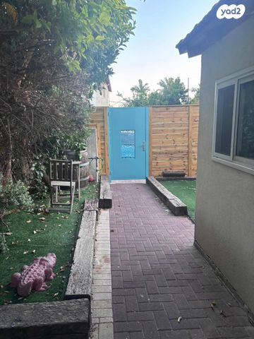 בית פרטי/ קוטג', ברקן 17, בת חפר, בת חפר