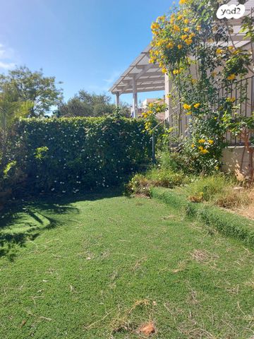 דו משפחתי, העבודה 29, נווה רמז, זכרון יעקב