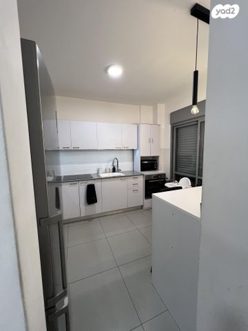 דירה, הנרקיסים 12, רכסים, רכסים