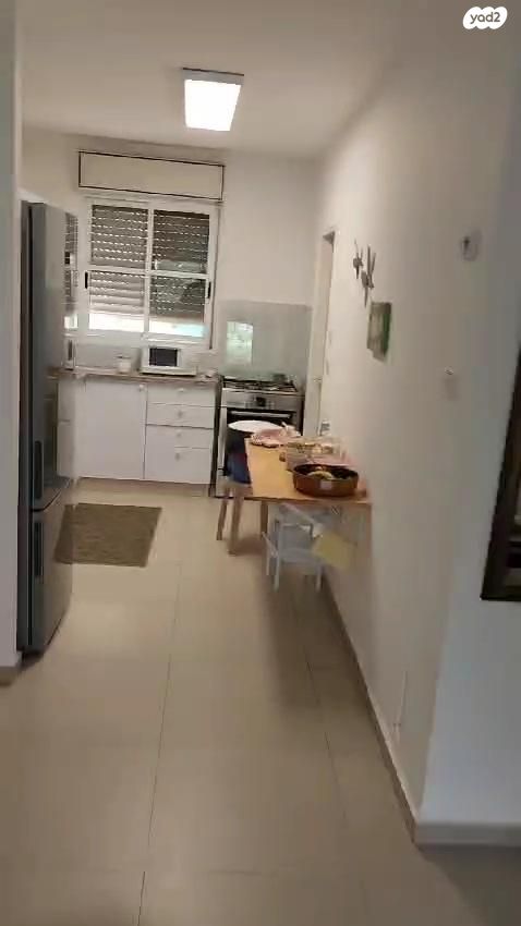 דירה, אדמונית 3, הפרחים, מודיעין מכבים רעות