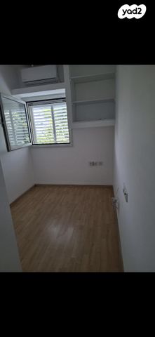 דירה, מזור 2, סביוני הכפר, כפר סבא