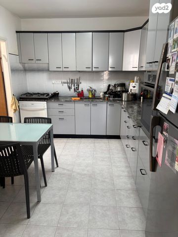 דירה, אצ"ל 42, תל גיבורים, חולון