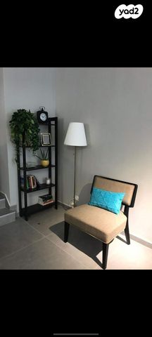 דירה, רש"י 13, רמב"ם, ראשון לציון