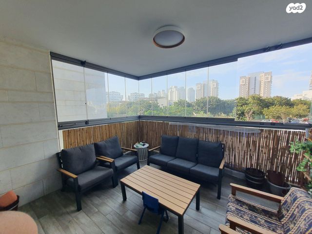 דירה, שדרות בן צבי 106, אגמים, נתניה