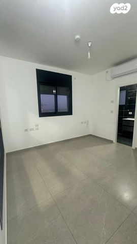 דירה, אמנון ליפקין שחק 1, נוף הטיילת, נתניה