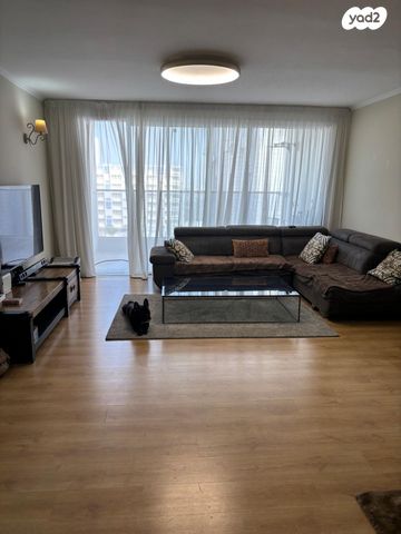 דירה, אצ"ל 42, תל גיבורים, חולון