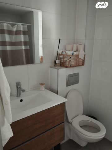 דירה, לוטם 39, הפרחים, חריש