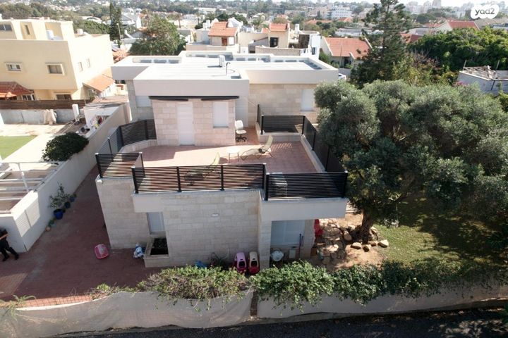 בית פרטי/ קוטג', הגדוד העברי 2, עין התכלת, נתניה