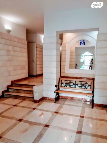 דירה, משה קול 53, בית הכרם, רמת בית הכרם, ירושלים