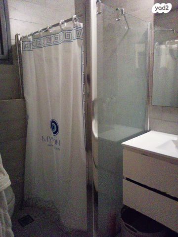 דירה, הנחלים 120, הנחלים, מעלה אדומים