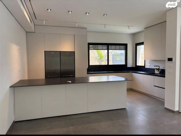 דירת גן, שולמית אלוני 3, בצל האורנים, קרית טבעון