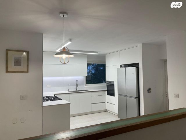 בית פרטי/ קוטג', הגדוד העברי 2, עין התכלת, נתניה