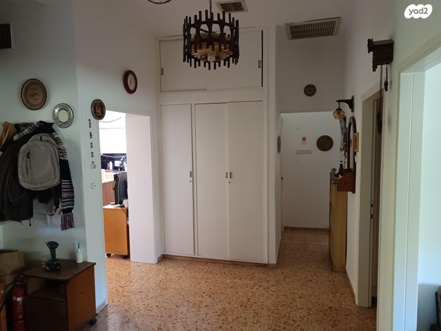 בית פרטי/ קוטג', האלונים 18, טבעון הוותיקה, קרית טבעון