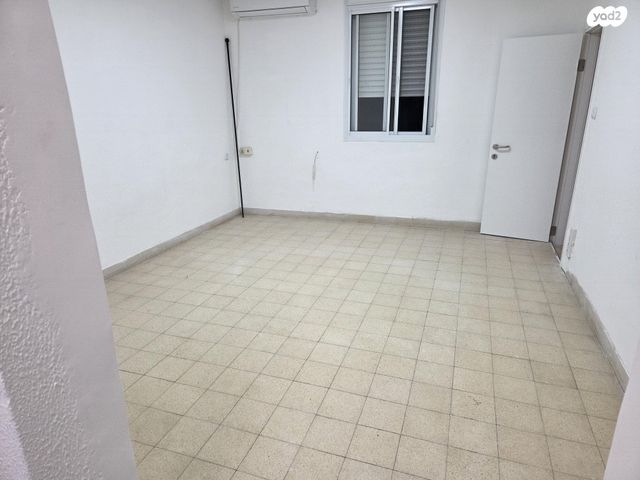 דירה, שיכון צבא קבע 5, שיכון צבא קבע, קרית ים