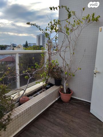 דירה, הרב לנדרס 7, רמת עמידר, רמת גן