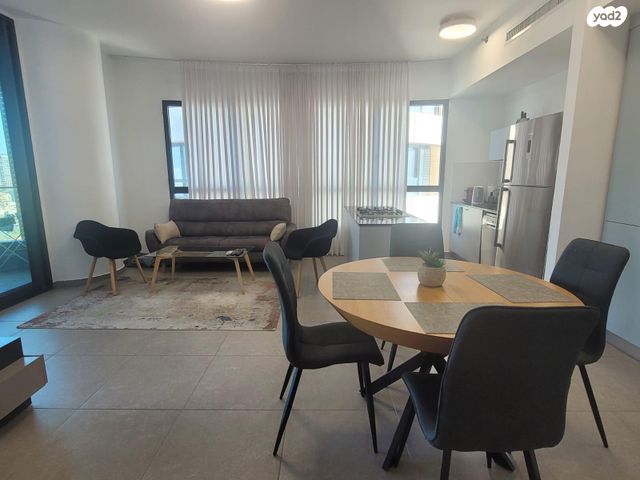 דרך מנחם בגין 158