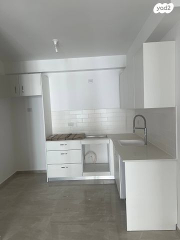 דירה, אשכולות 5, עמק הכרמל, נשר