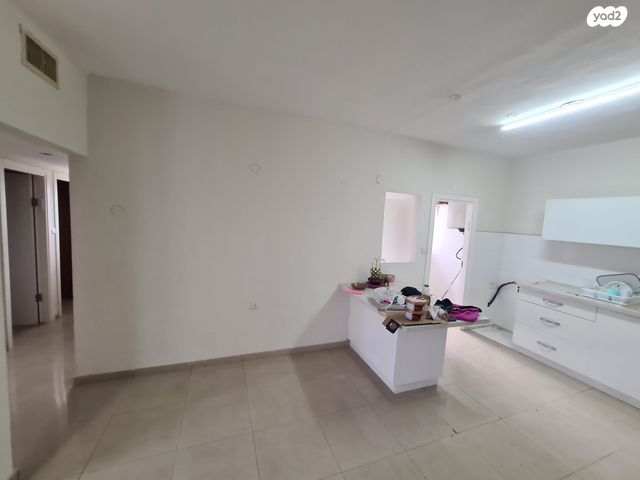 דירה, הרב לנדרס 5, רמת עמידר, רמת גן