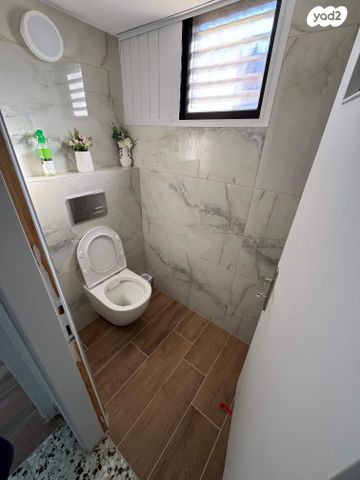 יחידת דיור, דיצה 18, נווה עמל, הרצליה