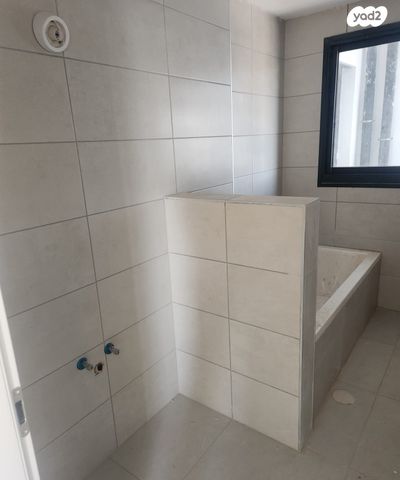 דירה, אמנון ליפקין שחק 1, נוף הטיילת, נתניה